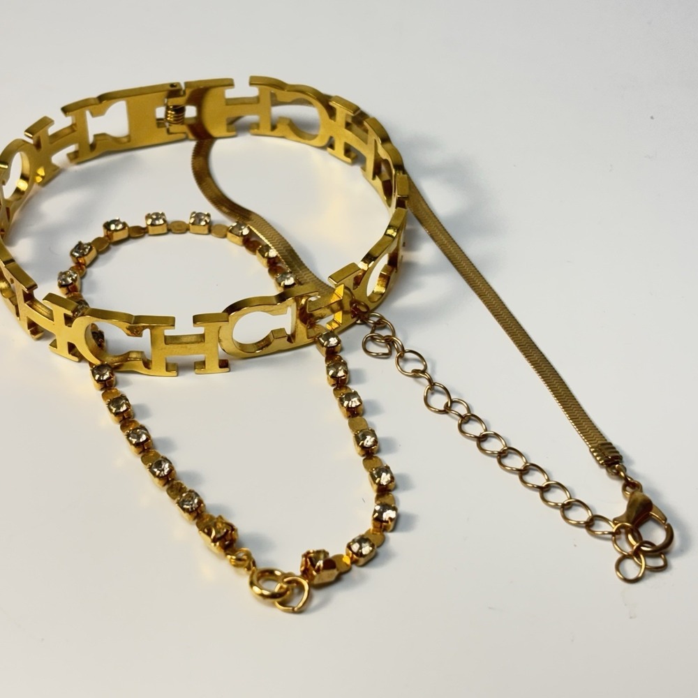 Fashion Bracelet Lot Gold Tone Lightweight Chains Hinge Clamper Glam - Picture 10 of 11
